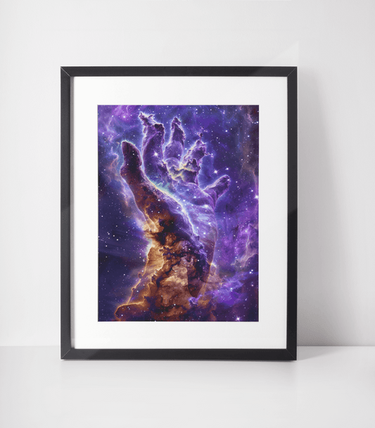 Affiche Encadrée La Main Nébuleuse